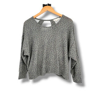 NEW Walking On Sunshine Girls Cheetah Print Open‎ Back Blouse Size XL